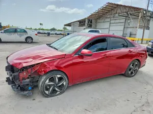 Hyundai Elantra 2.0L 4 2022