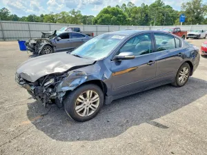 Nissan Altima 2010