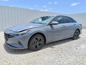 Hyundai Elantra 2.0L 4 2023