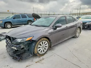 Toyota Camry 2.5L 4 2018