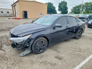 Hyundai Elantra 2.0L 4 2022
