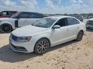 Volkswagen Jetta 1.4L 4 2017