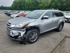 Toyota Highlander 3.5L 6 2019