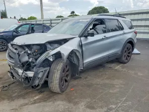 Ford Explorer 3.0L 6 2023