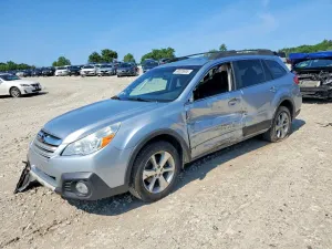 Subaru Outback 2.5L 4 2013
