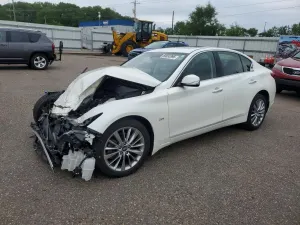 Infiniti Q50 2.0L 4 2018