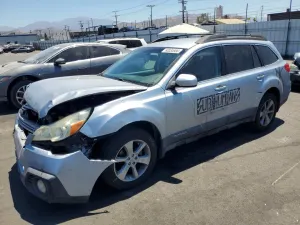 Subaru Outback 2.5L 4 2013