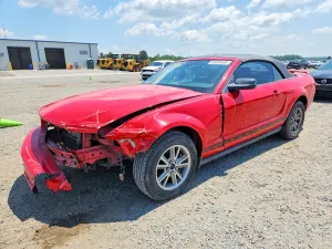 Ford Mustang 4.0L 6 2005