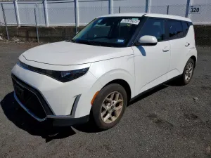 Kia Soul 2.0L 4 2025