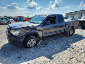Toyota Tacoma 2.7L 4 2015
