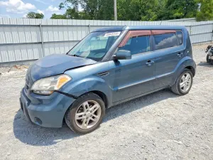 Kia Soul 2.0L 4 2011