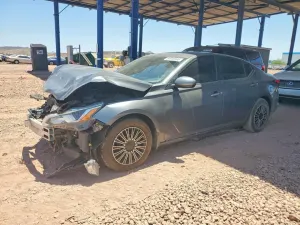 Nissan Altima 2.5L 4 2020