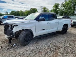 Toyota Tundra 3.4L 6 2023