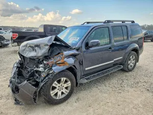 Nissan Pathfinder 4.0L 6 2012