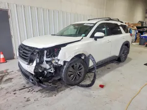 Nissan Pathfinder 3.5L 6 2022