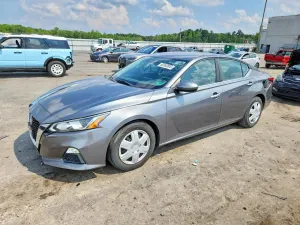 Nissan Altima 2.5L 4 2020
