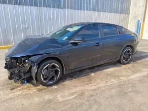 Kia K4 2.0L 4 2026