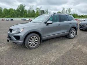 Volkswagen Touareg 3.6L 6 2016