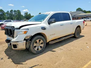 Nissan Titan 5.6L 8 2017