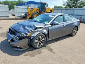 Nissan Altima 2.5L 4 2019