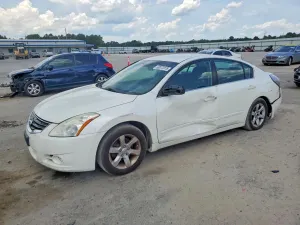 Nissan Altima 2.5L 4 2012