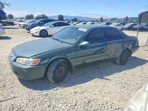Toyota Camry 2.2L 4 2001