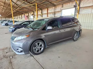 Toyota Sienna 3.5L 6 2014