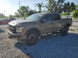 Nissan Titan 5.6L 8 2021
