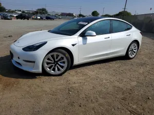 Tesla Model 3 2022