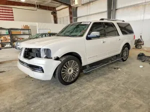 Lincoln Navigator 3.5L 6 2015
