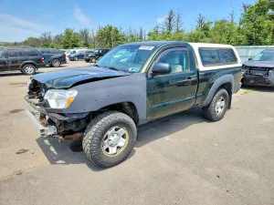 Toyota Tacoma 2.7L 4 2012