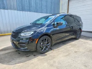 Chrysler Pacifica 3.6L 6 2025