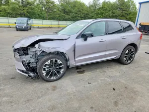 Volvo XC60 2.0L 4 2026