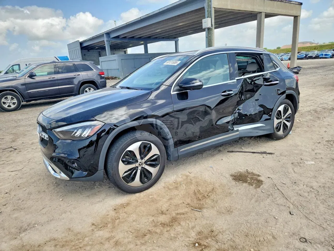 Mercedes-Benz GLA 2.0L 4 2025