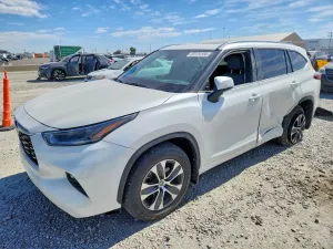 Toyota Highlander 3.5L 6 2021