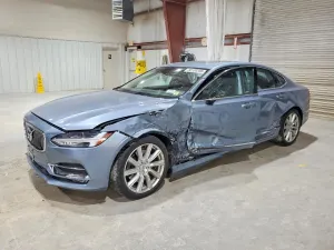 Volvo S90 2.0L 4 2020