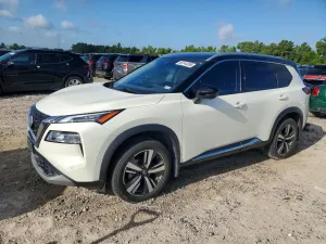 Nissan Rogue 2.5L 4 2021