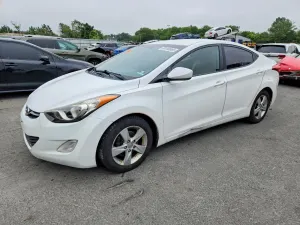Hyundai Elantra 1.8L 4 2013