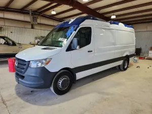 Mercedes-Benz Sprinter 2.0L 4 2024