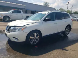 Nissan Pathfinder 3.5L 6 2015