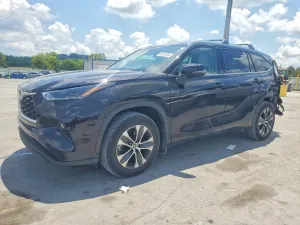 Toyota Highlander 3.5L 6 2021