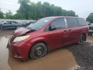 Toyota Sienna 2.7L 4 2012