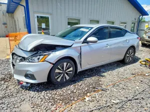Nissan Altima 2.5L 4 2019