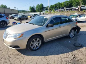 Chrysler 200 2.4L 4 2013