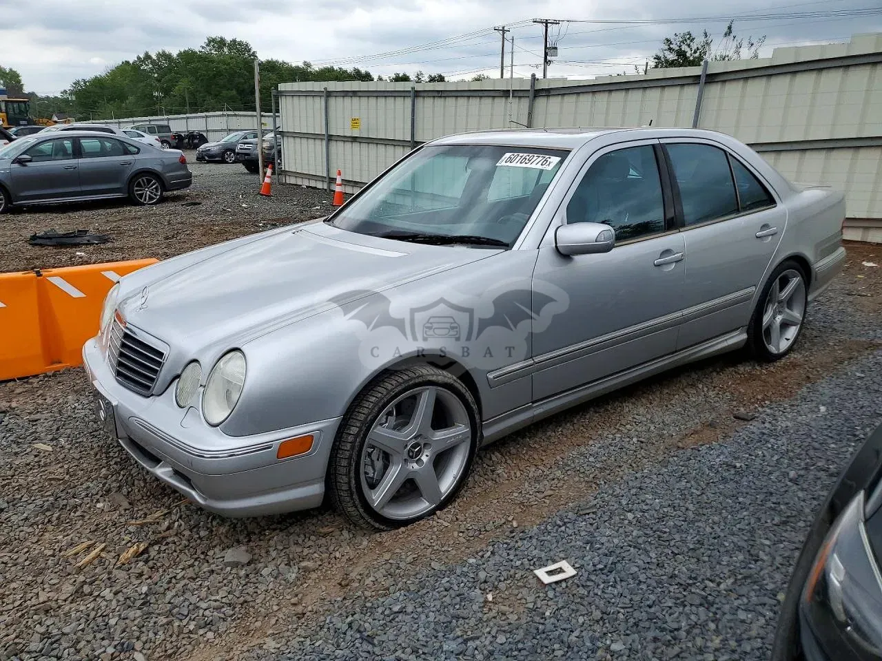 Mercedes-Benz E 5.4L 8 2001