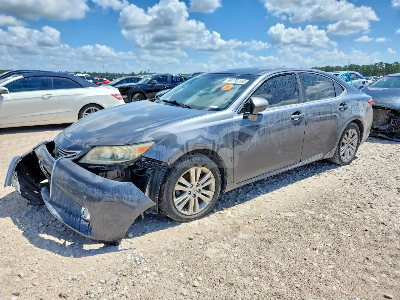 Lexus ES 3.5L 6 2015