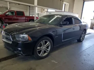 Dodge Charger 5.7L 8 2013