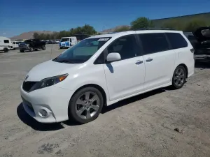 Toyota Sienna 3.5L 6 2014
