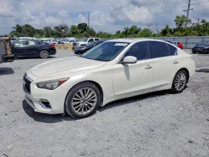 Infiniti Q50 3.0L 6 2021