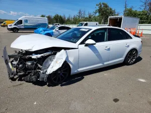 Audi A4 2.0L 4 2017